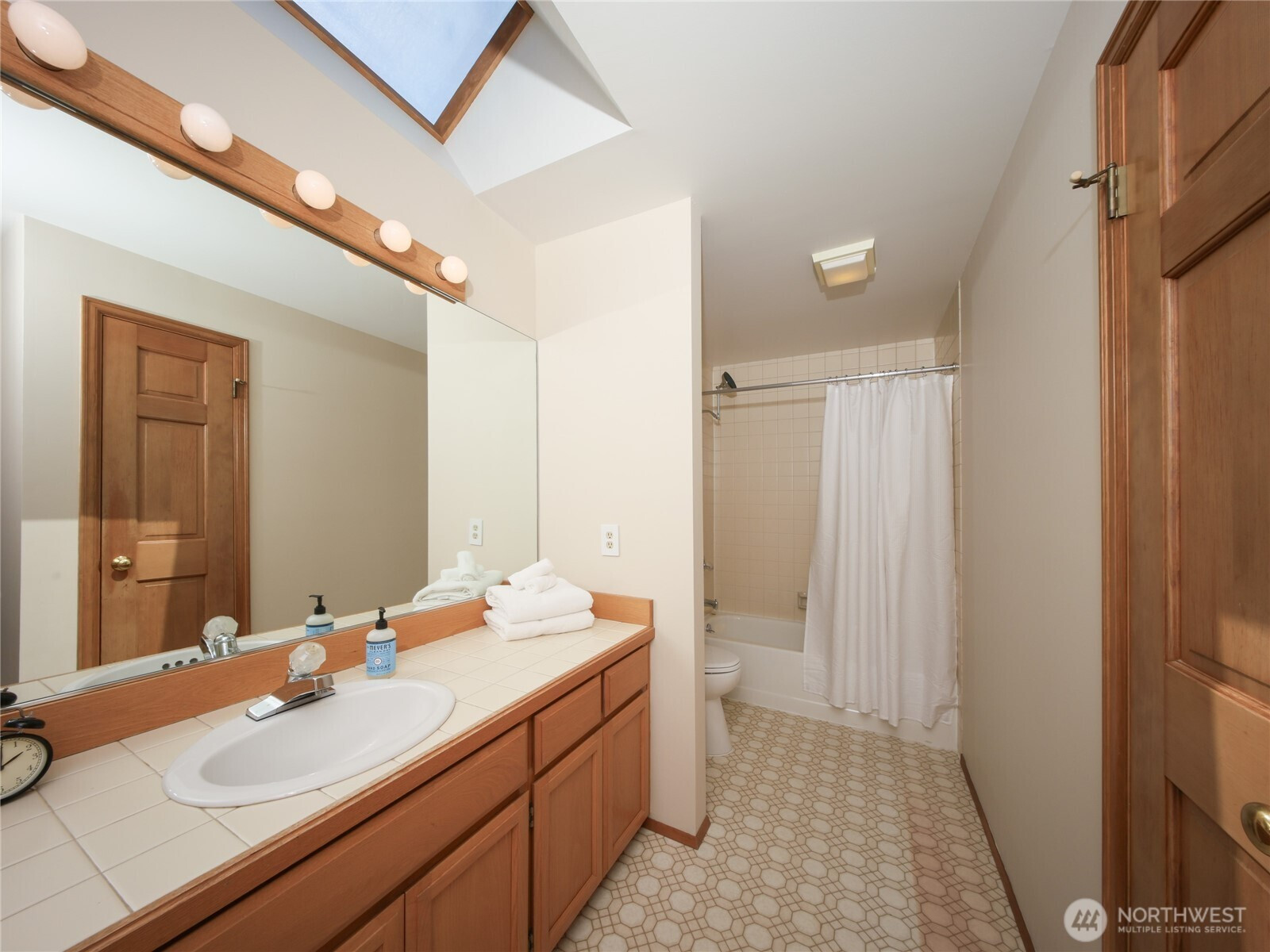 10705 57th Place W, Mukilteo, WA 98275