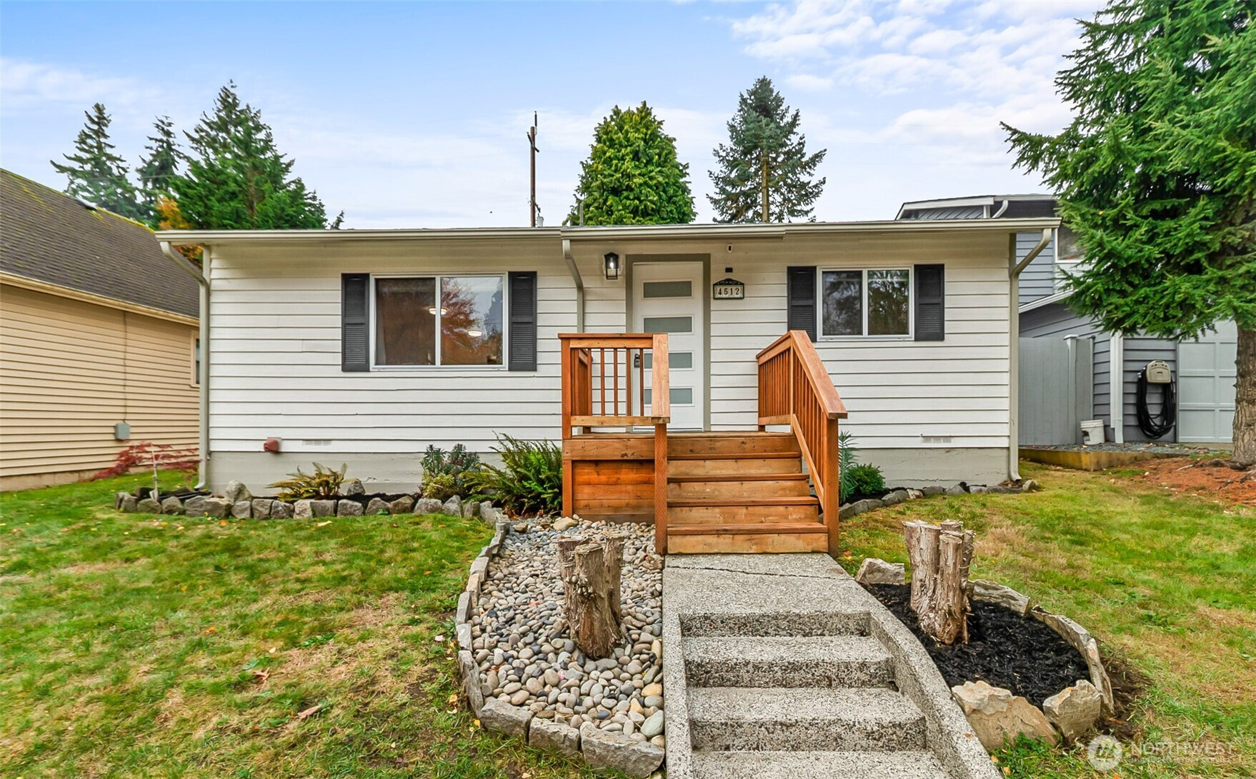 4512 S 3rd Avenue, Everett, WA 98203