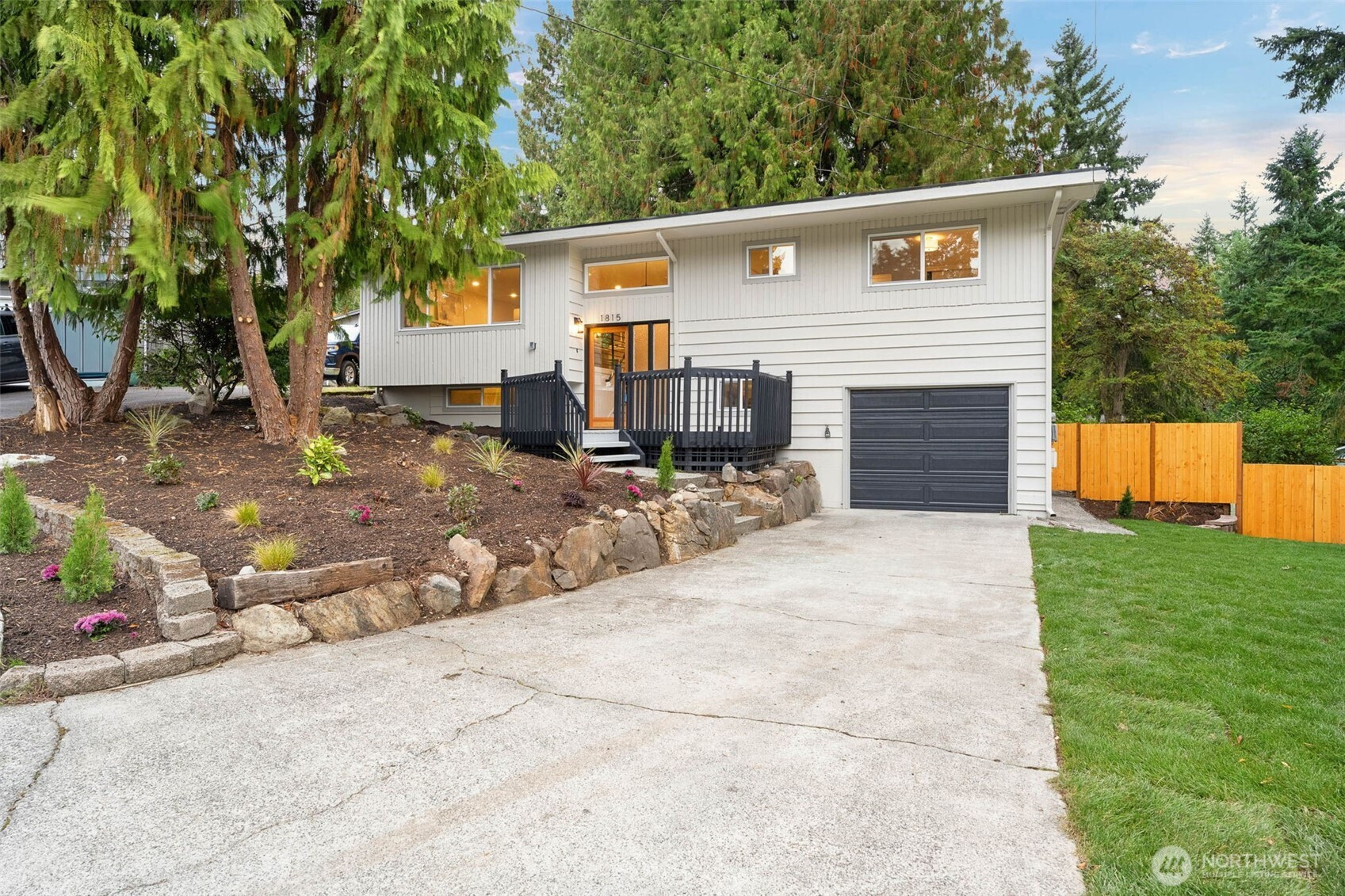 1815 201st Place SW, Lynnwood, WA 98036