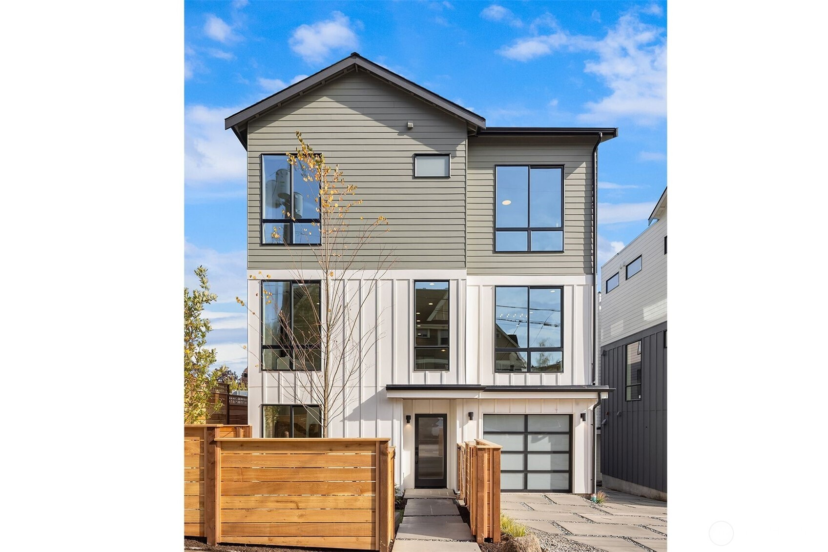 4420 1st Avenue NE, Seattle, WA 98105
