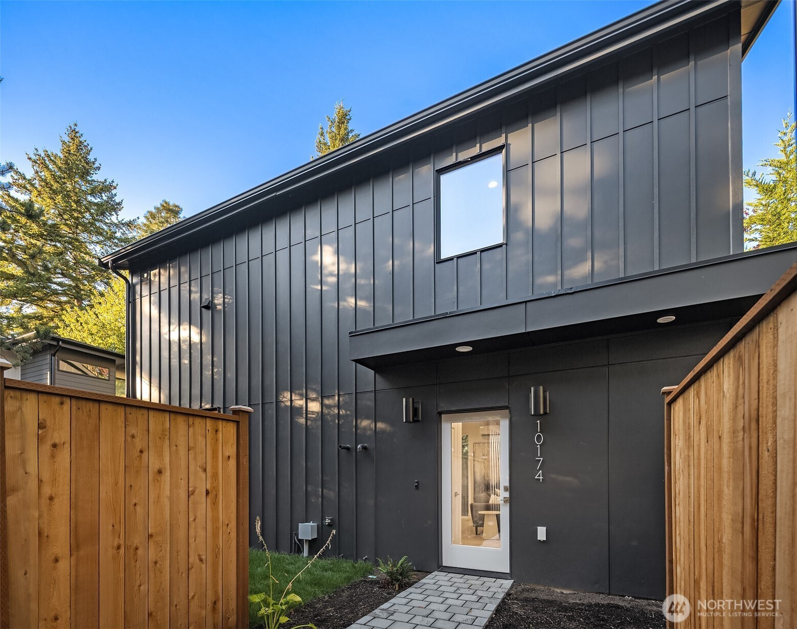 10174 NE 113th Place, Kirkland, WA 98033