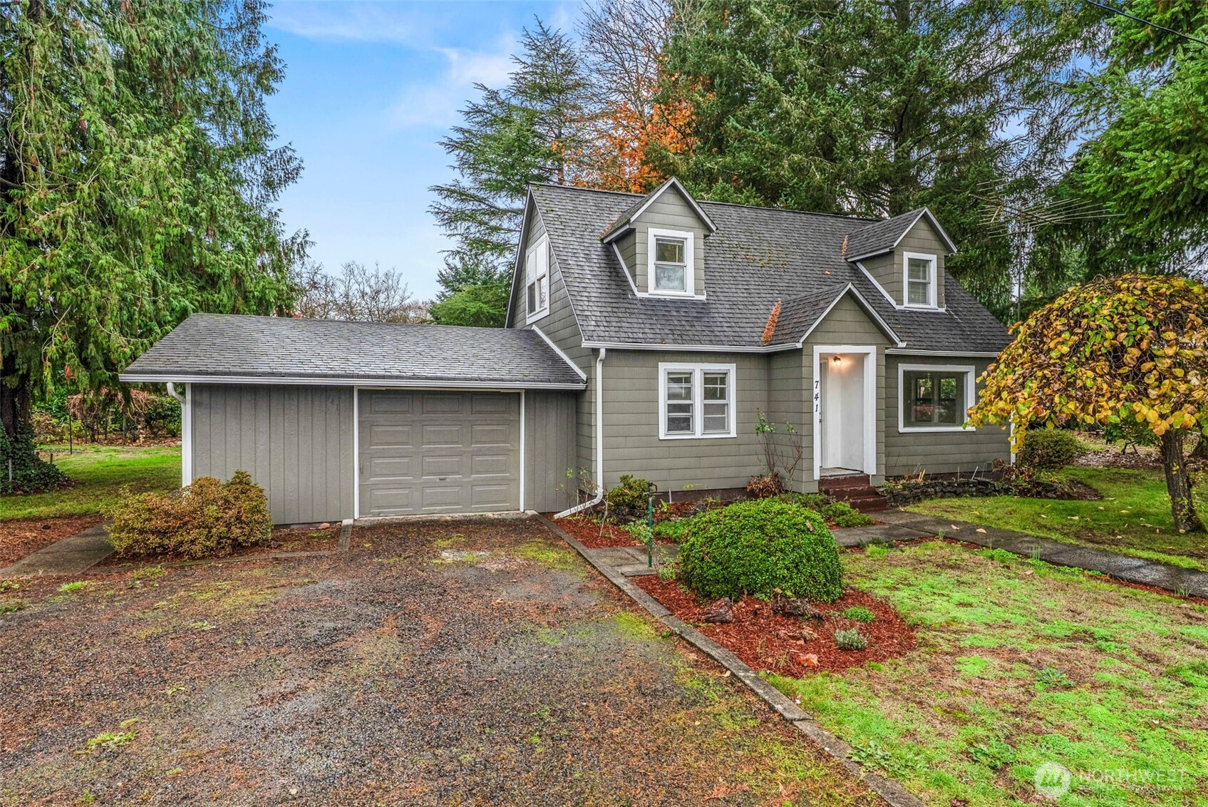 741 5th Avenue SW, Castle Rock, WA 98611