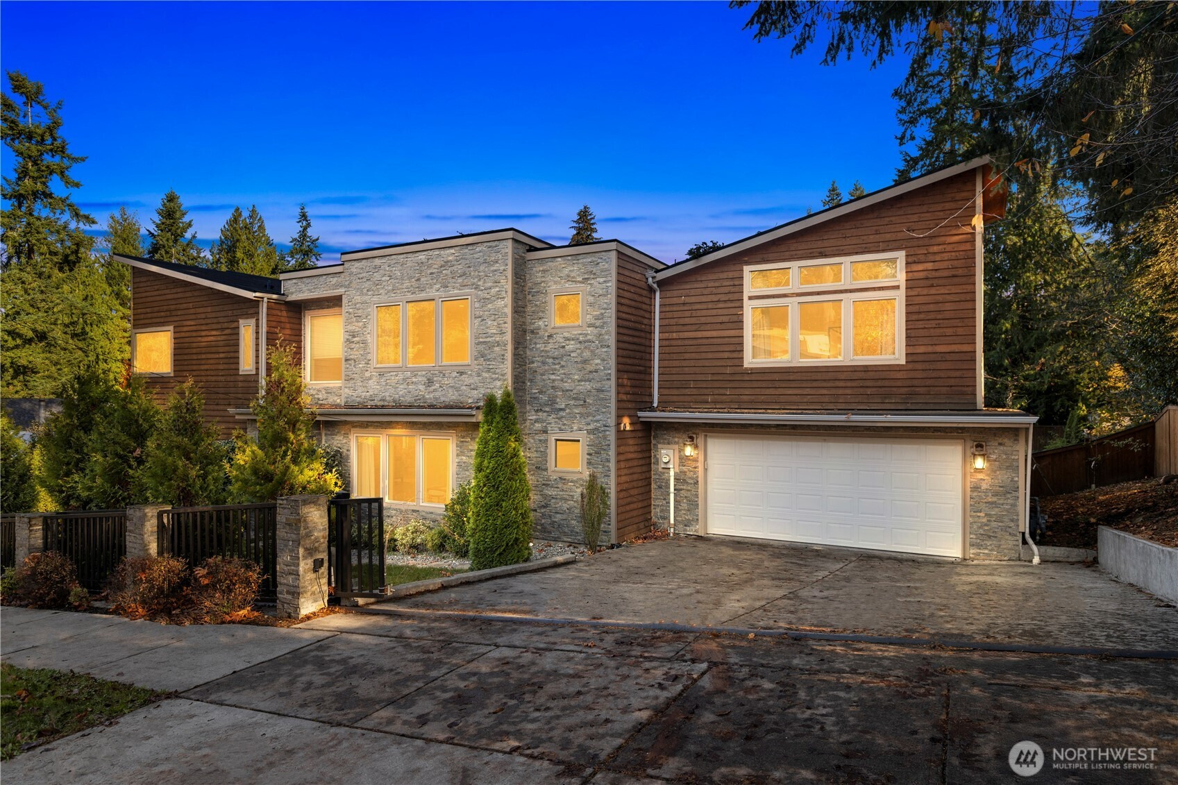 14540 Stone Avenue N, Shoreline, WA 98133