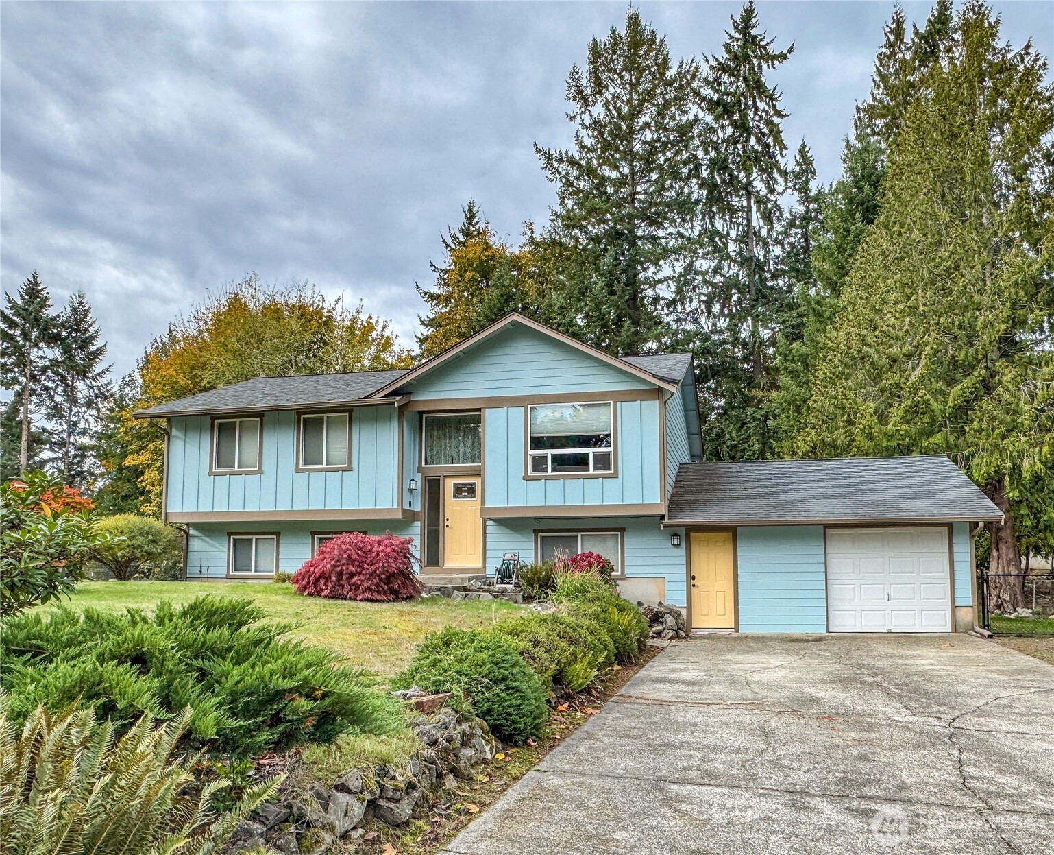 5405 E Harbor Heights Drive, Port Orchard, WA 98366