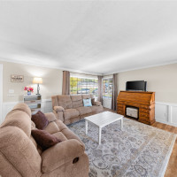 1372 Orchard Loop, Oak Harbor, WA 98277