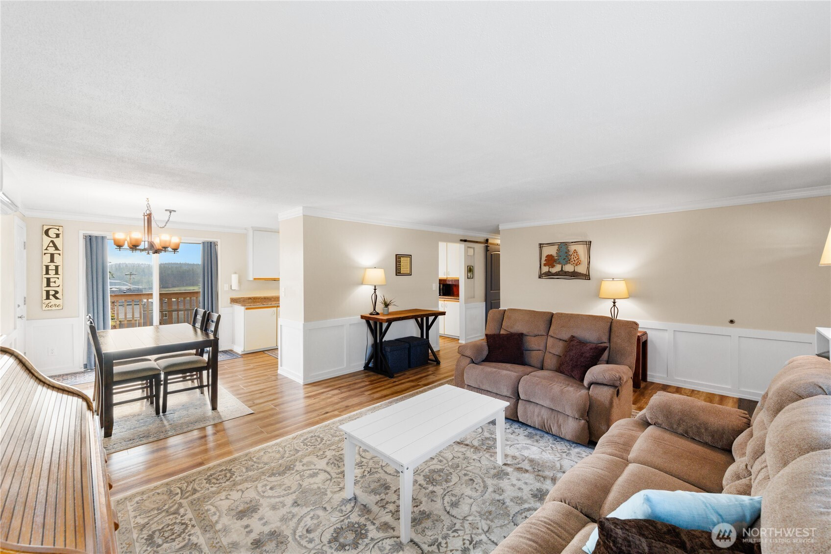 1372 Orchard Loop, Oak Harbor, WA 98277