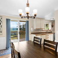 1372 Orchard Loop, Oak Harbor, WA 98277