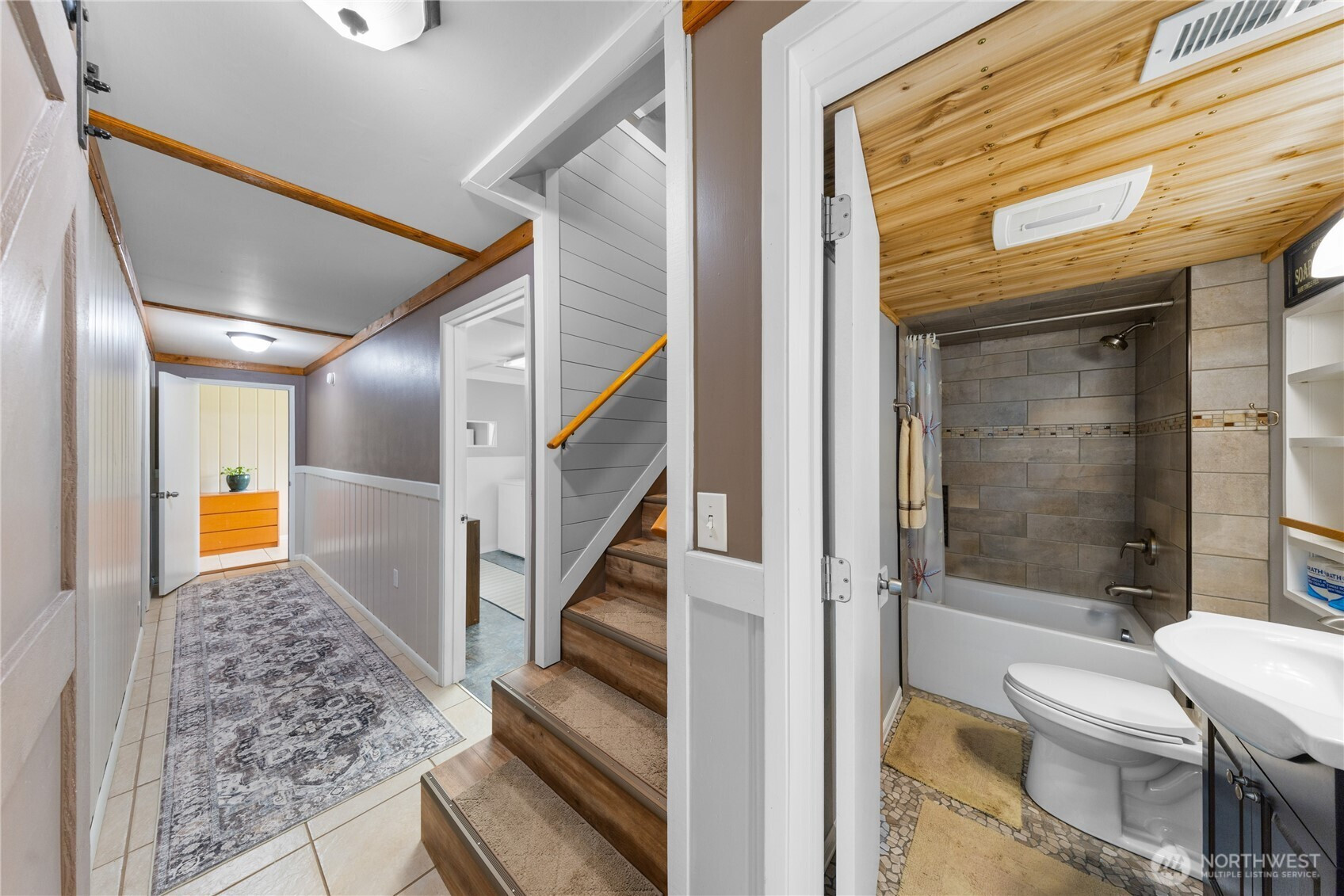 1372 Orchard Loop, Oak Harbor, WA 98277