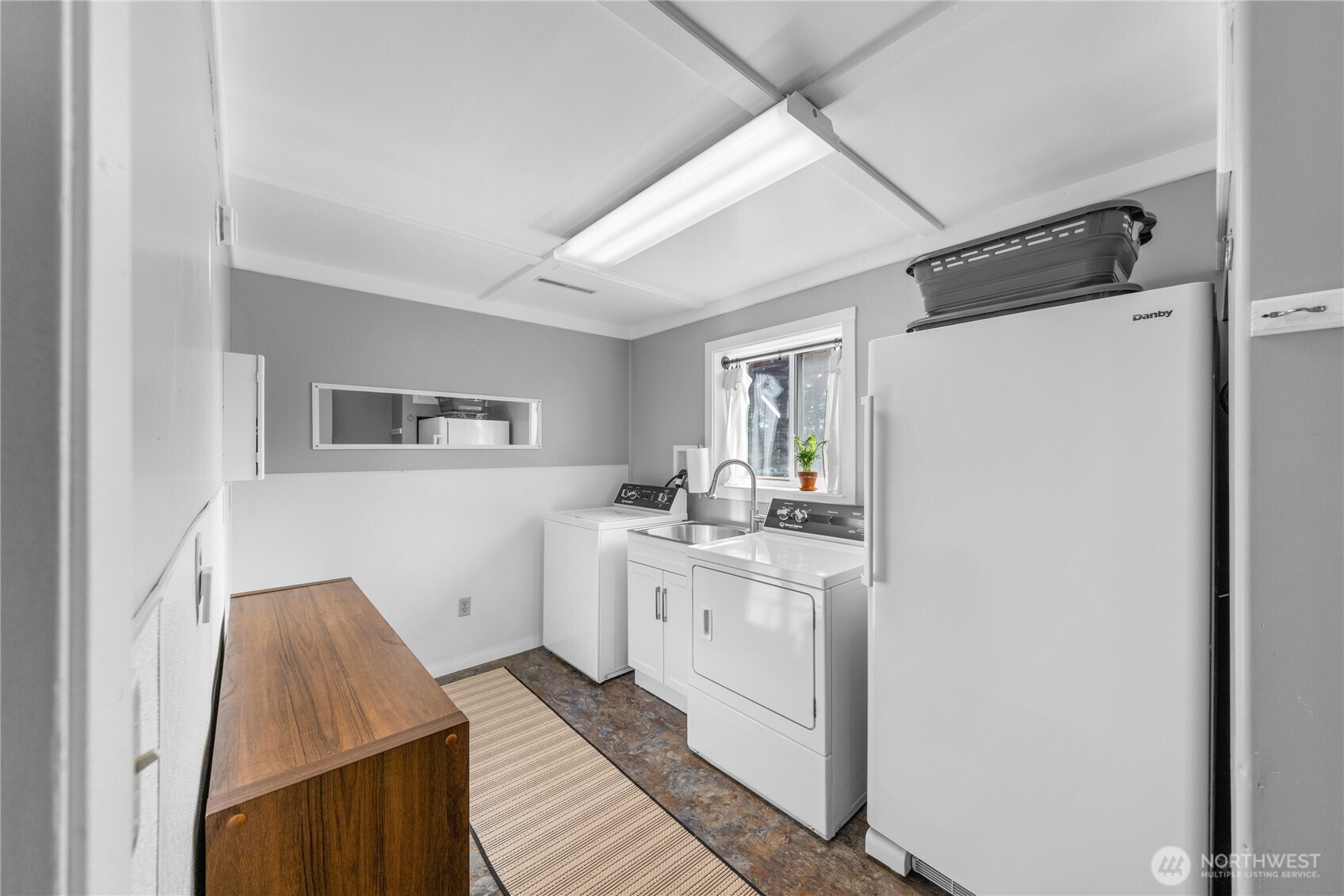 1372 Orchard Loop, Oak Harbor, WA 98277