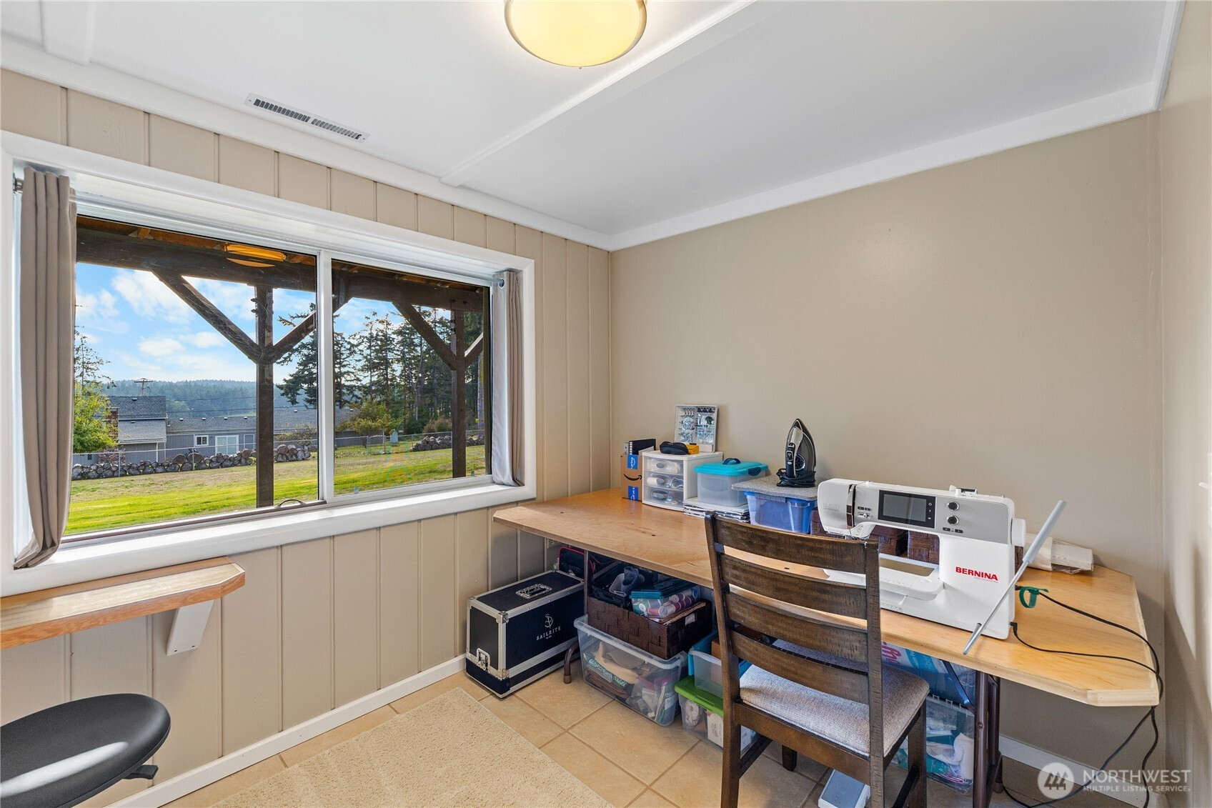 1372 Orchard Loop, Oak Harbor, WA 98277