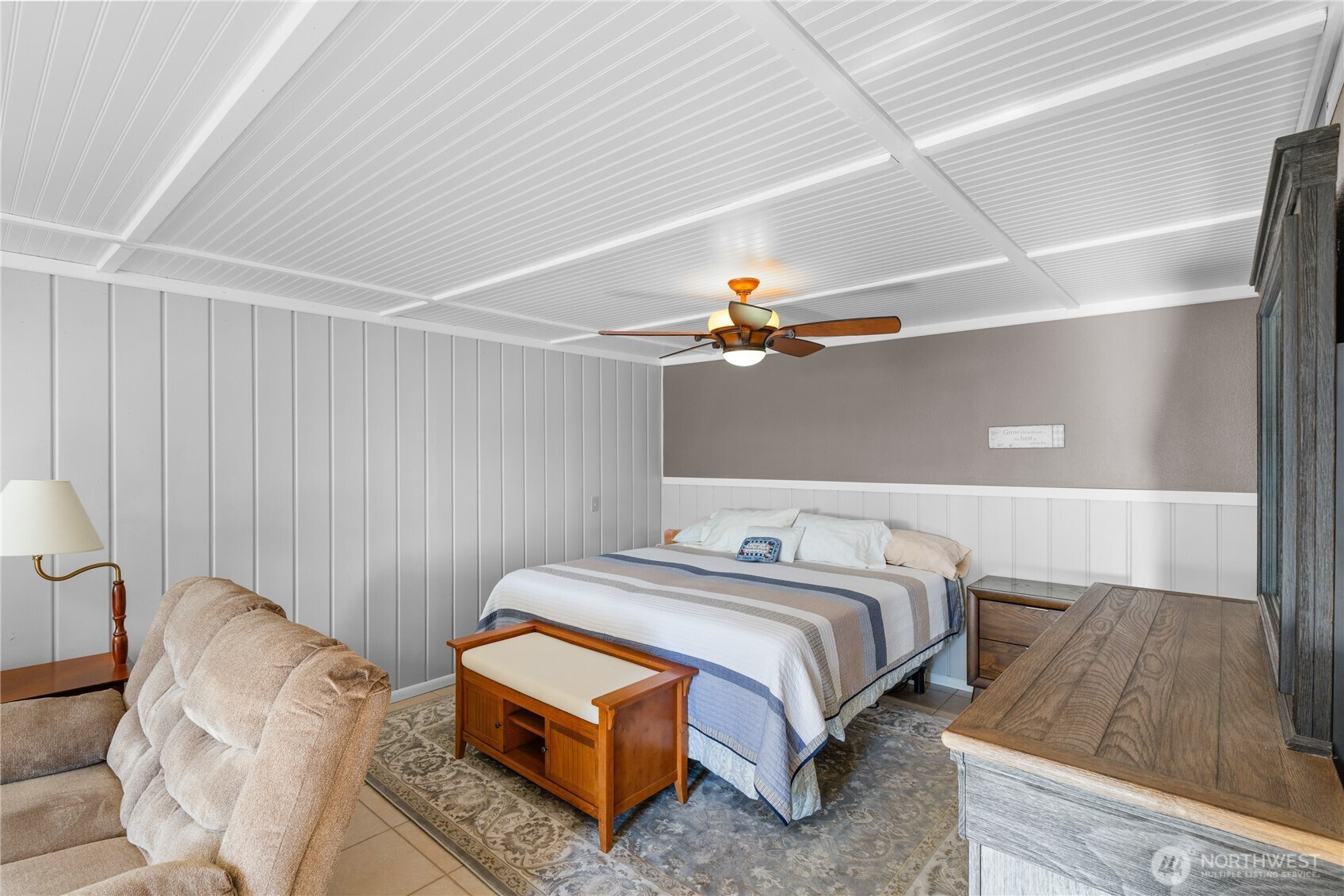 1372 Orchard Loop, Oak Harbor, WA 98277