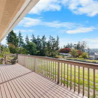 1372 Orchard Loop, Oak Harbor, WA 98277