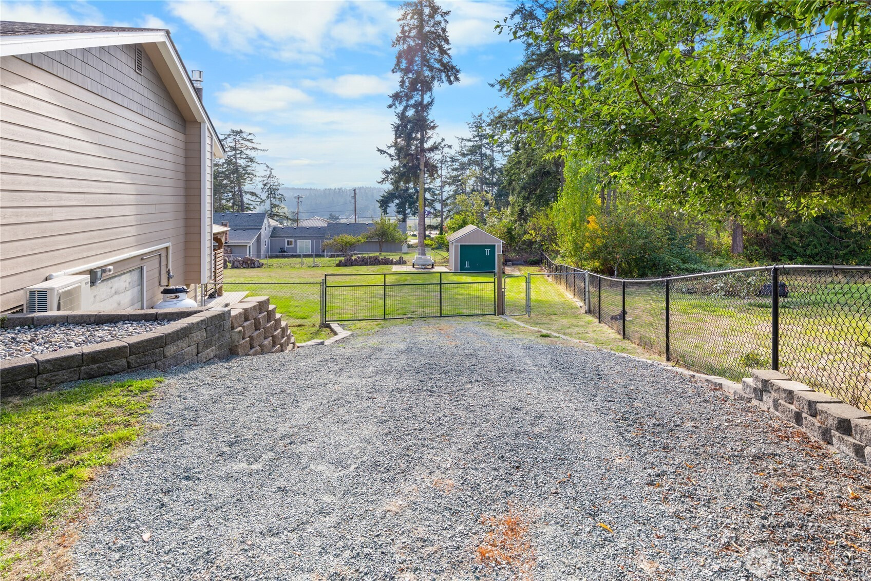 1372 Orchard Loop, Oak Harbor, WA 98277