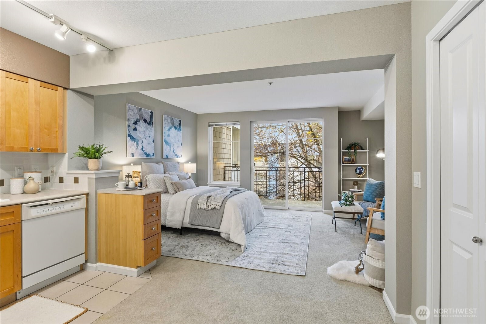 1525 NW 57th Street, Seattle, WA 98107