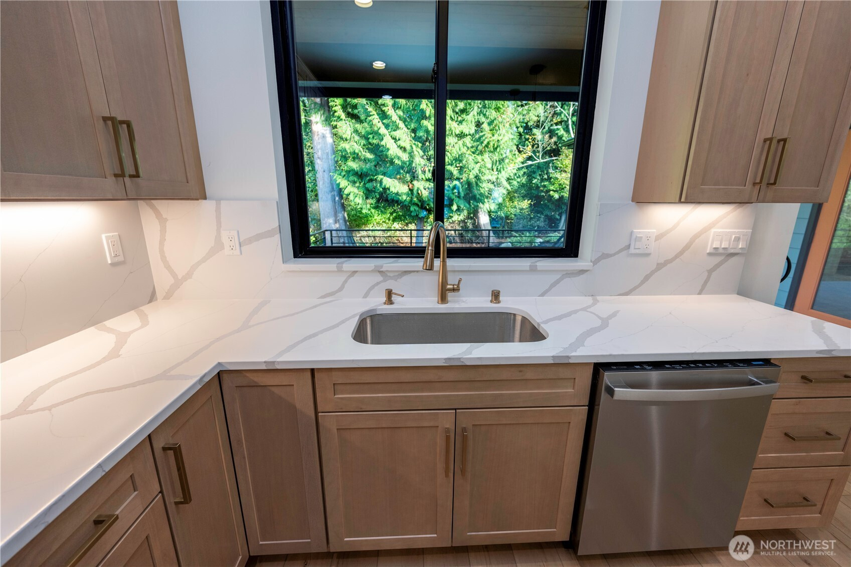 9080 Seamist Lane, Blaine, WA 98230