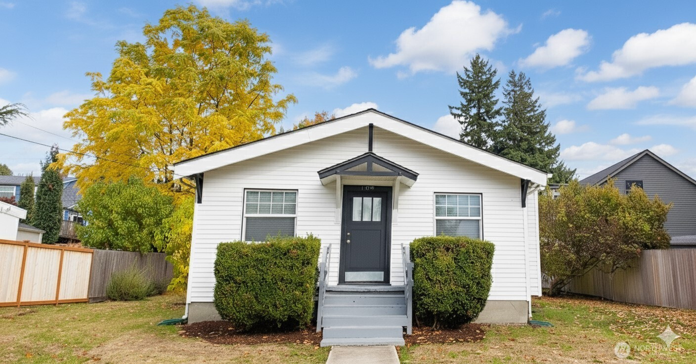 11044 1st Avenue NW, Seattle, WA 98177