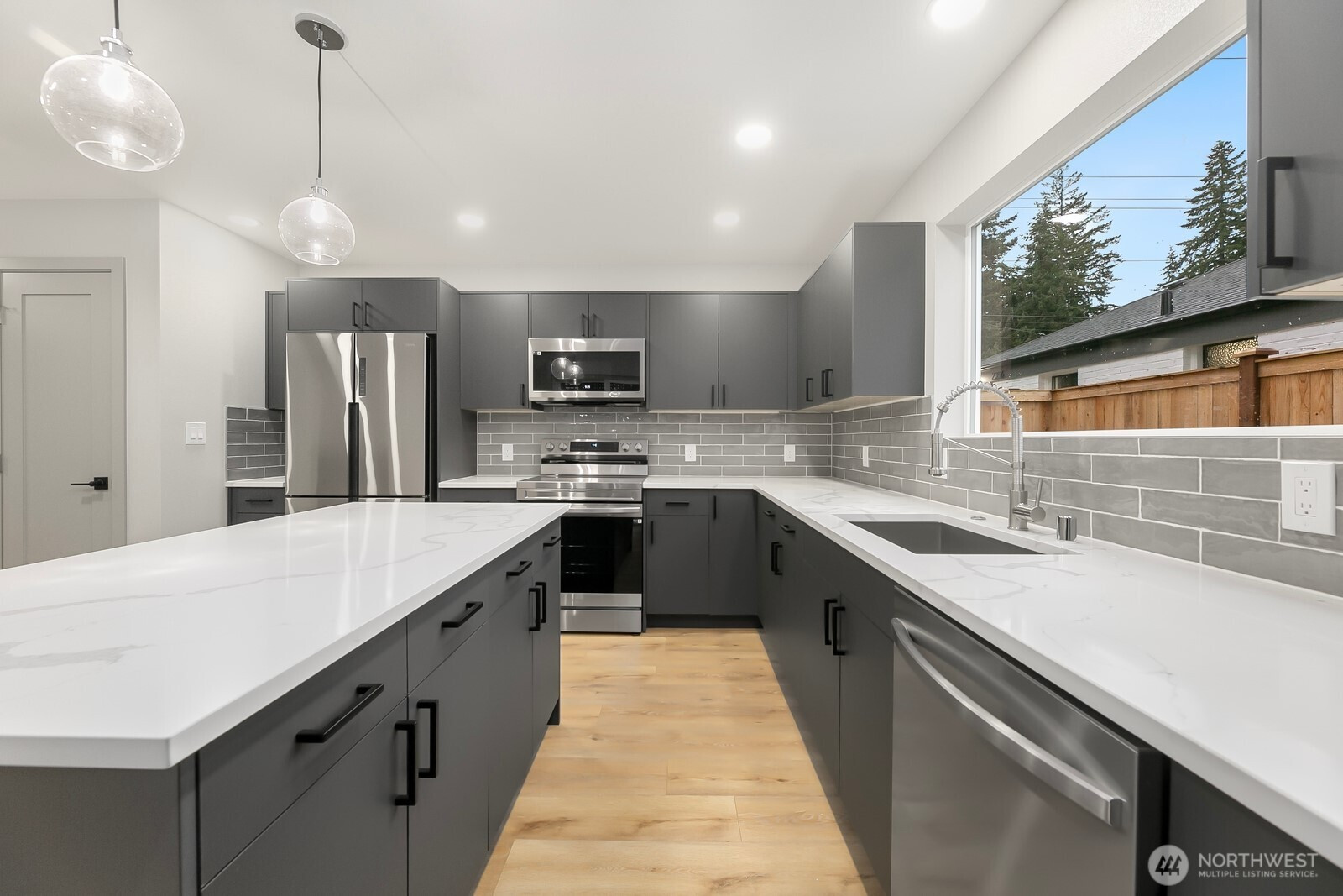 2356 N 130th Street, Seattle, WA 98125