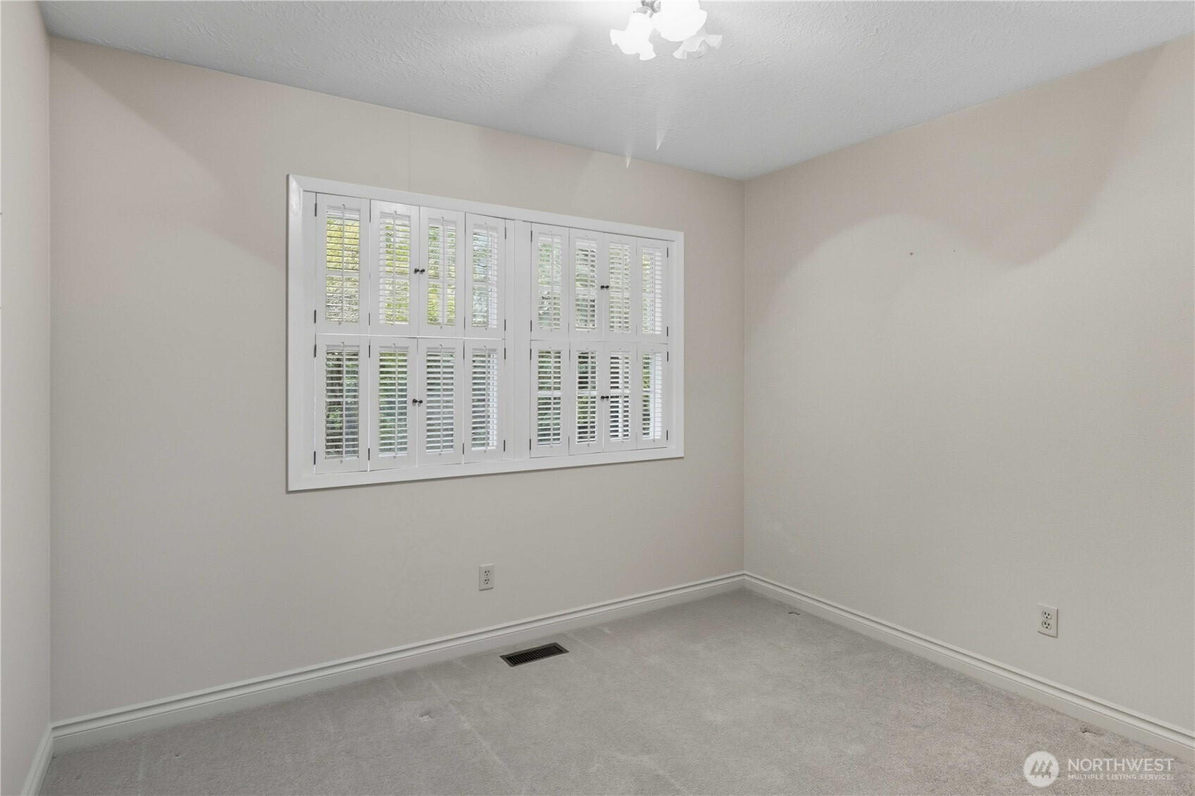 2930 Glenwood Drive, Longview, WA 98632