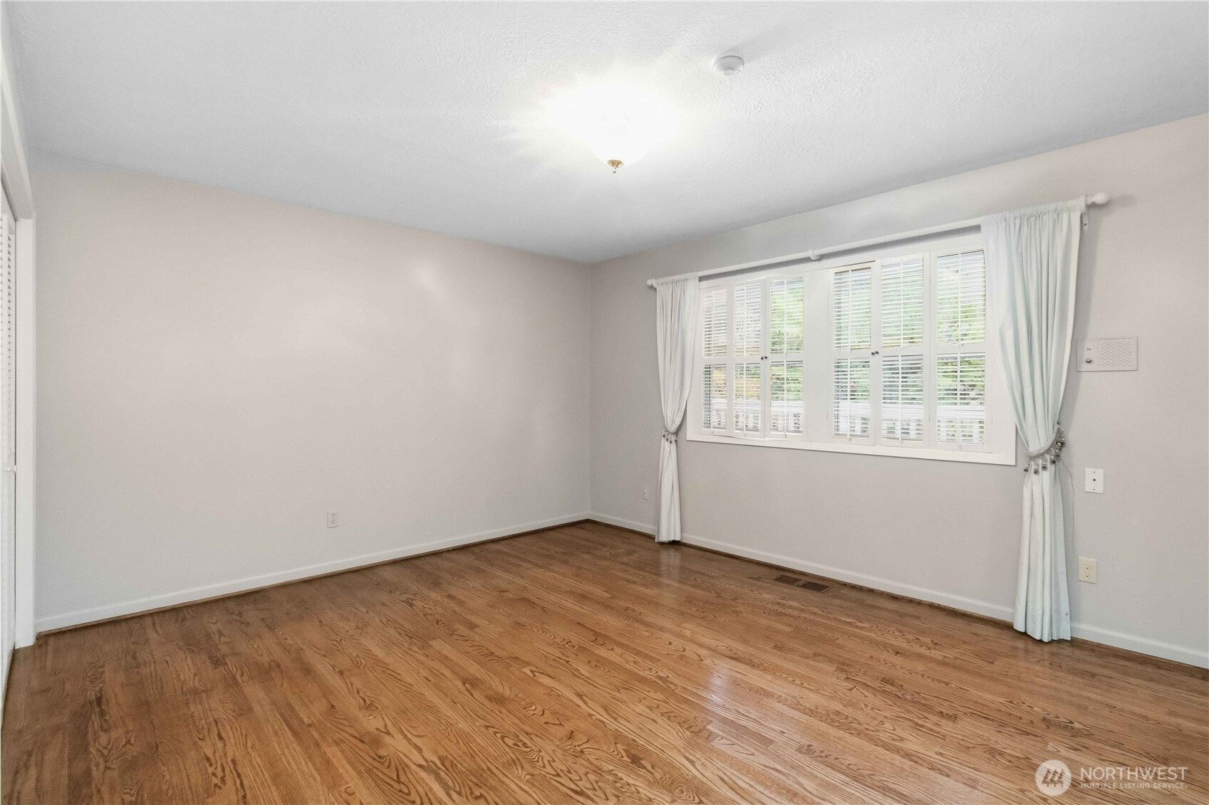 2930 Glenwood Drive, Longview, WA 98632