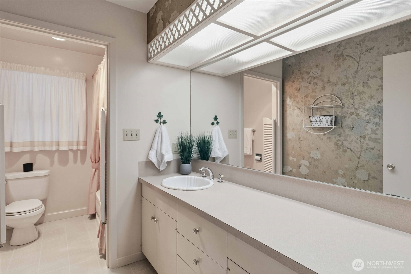 2930 Glenwood Drive, Longview, WA 98632