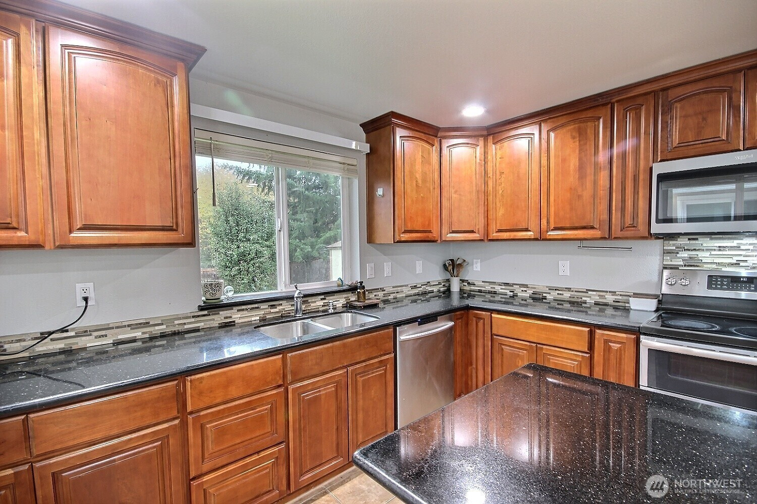 14512 2nd Avenue E, Tacoma, WA 98445