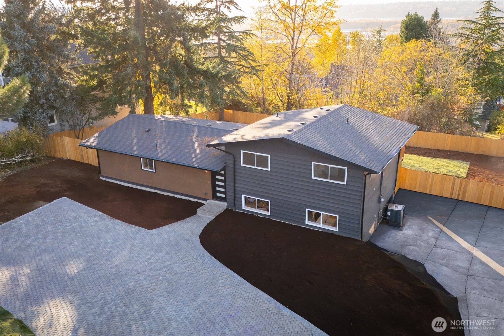 16425 Benson Road S, Renton, WA 98055