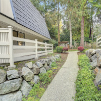 9900 NE 124th Street, Kirkland, WA 98034