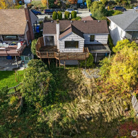 7332 58th Avenue NE, Seattle, WA 98115