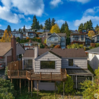 7332 58th Avenue NE, Seattle, WA 98115