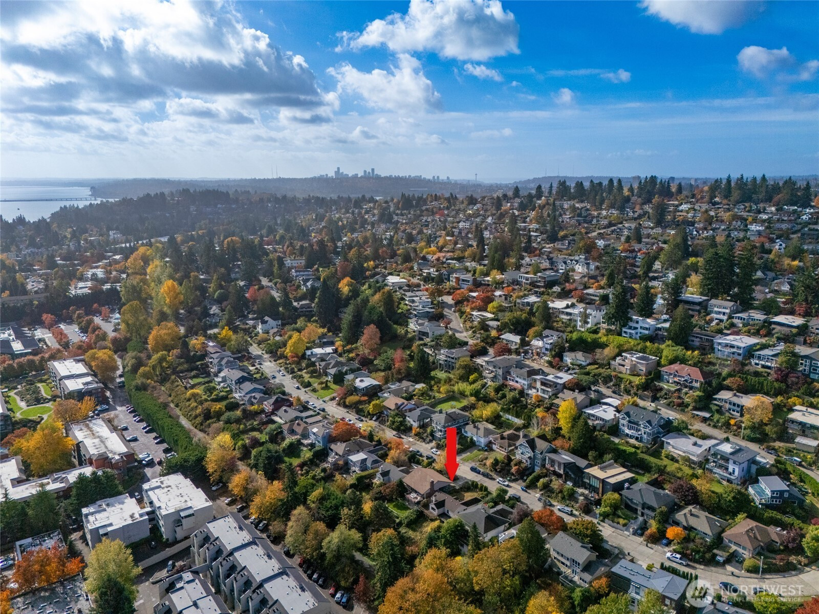 7332 58th Avenue NE, Seattle, WA 98115