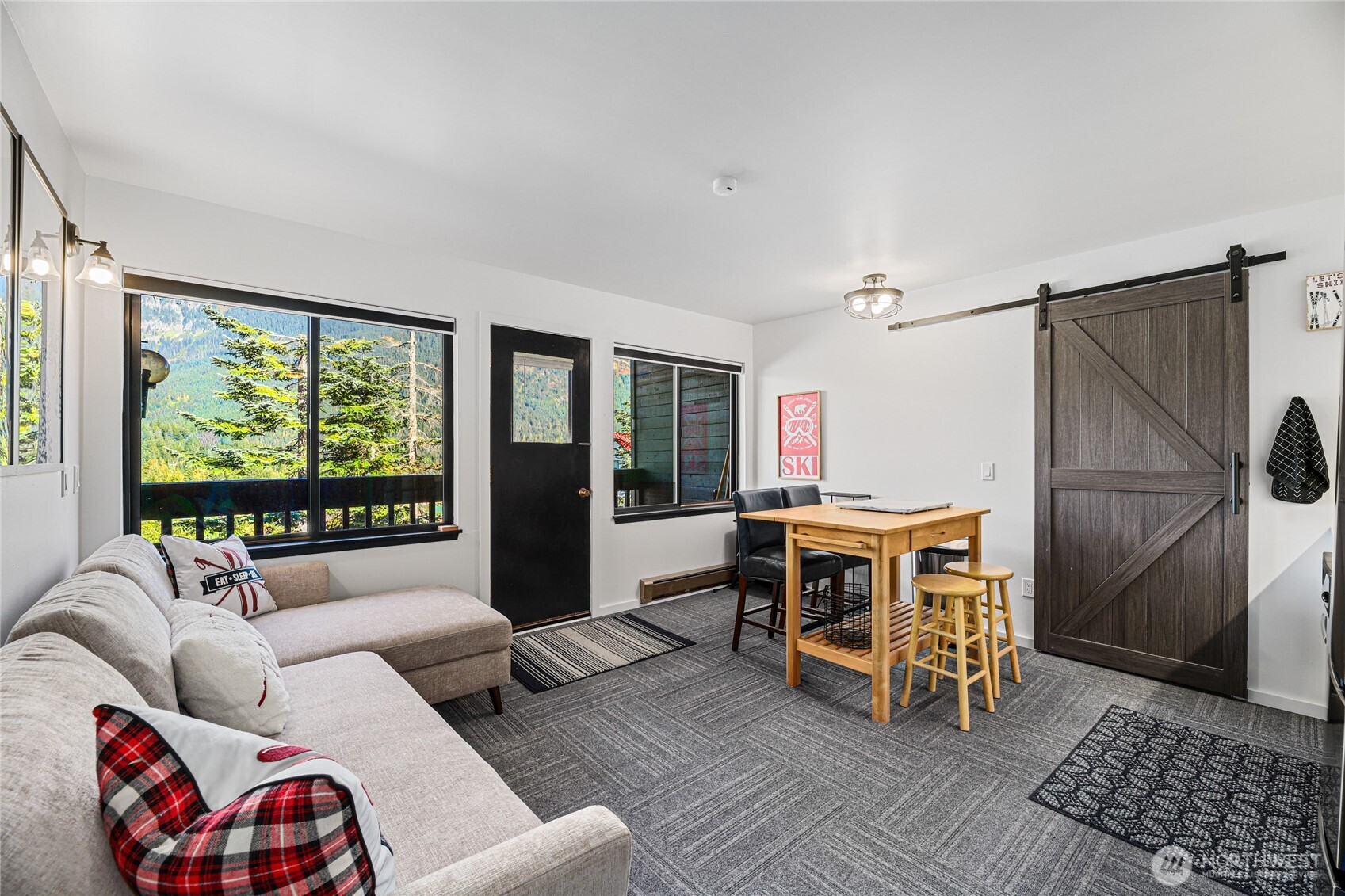 223 Hyak Drive E, Snoqualmie Pass, WA 98068