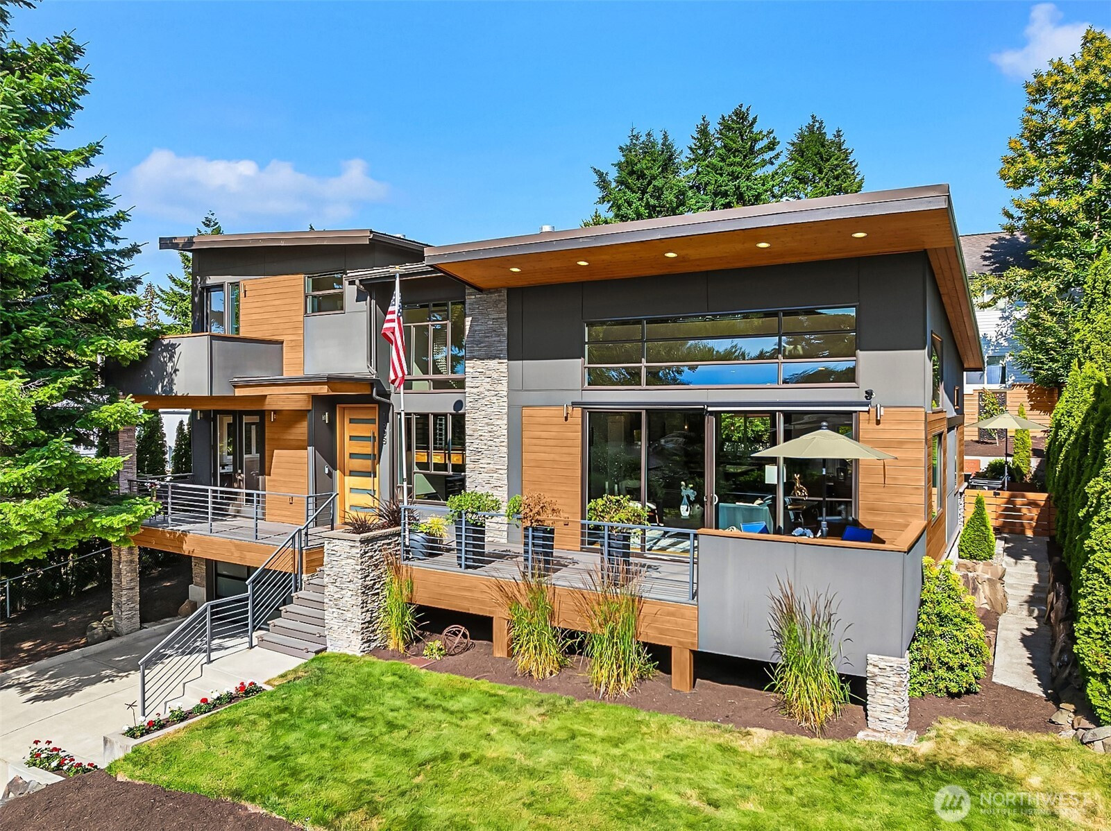 1808 2nd Street, Kirkland, WA 98033