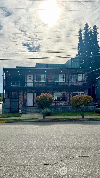 118 4th Avenue SE, Puyallup, WA 98371