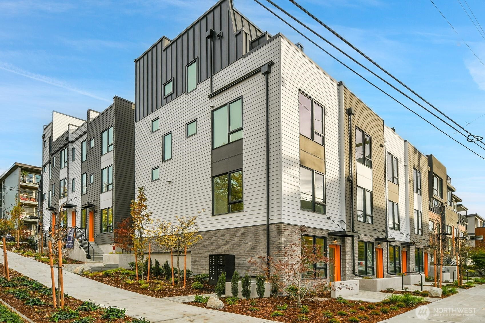 261 E Louisa Street, Seattle, WA 98102