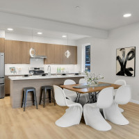 261 E Louisa Street, Seattle, WA 98102