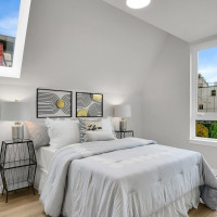 261 E Louisa Street, Seattle, WA 98102