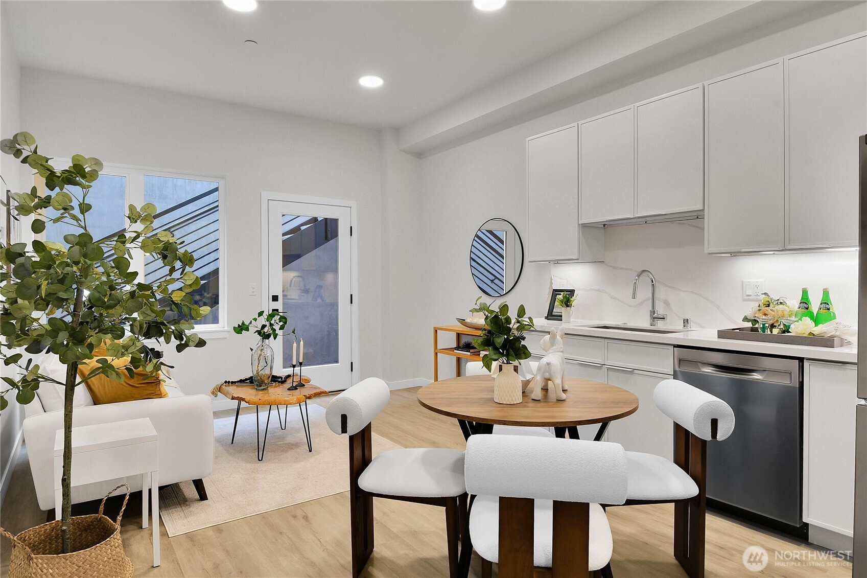 259 E Louisa Street, Seattle, WA 98102