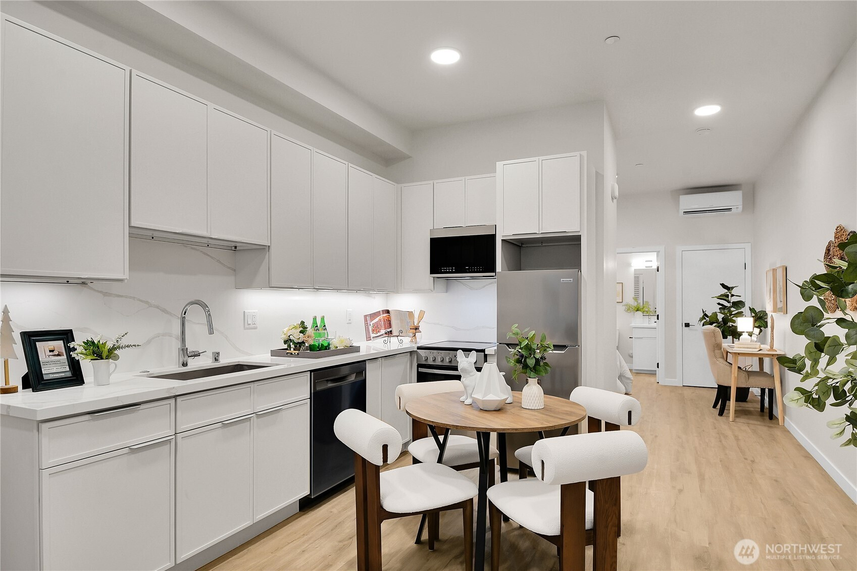 259 E Louisa Street, Seattle, WA 98102