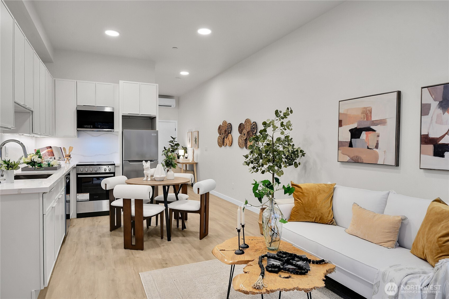 259 E Louisa Street, Seattle, WA 98102