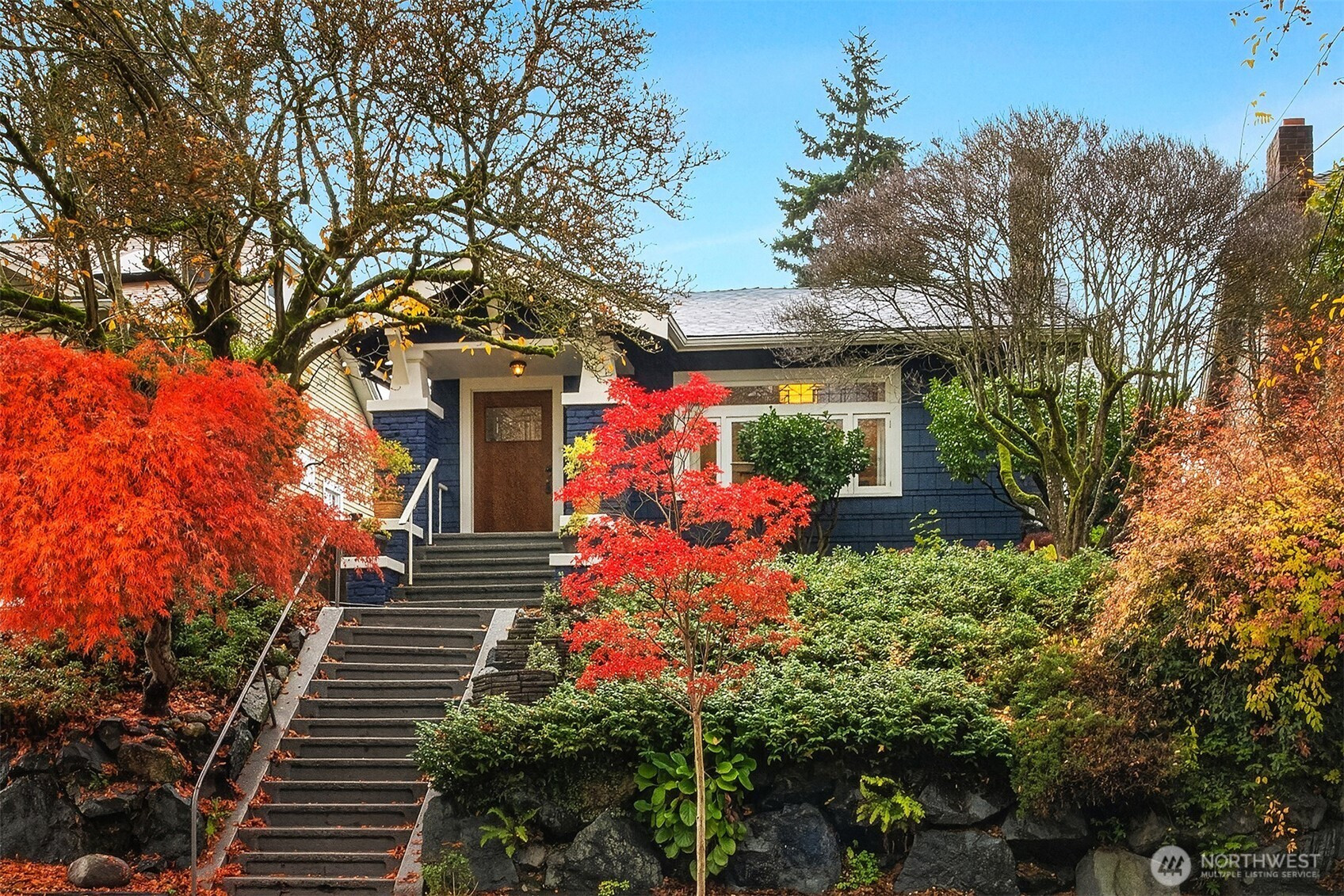 5711 Latona Avenue NE, Seattle, WA 98105