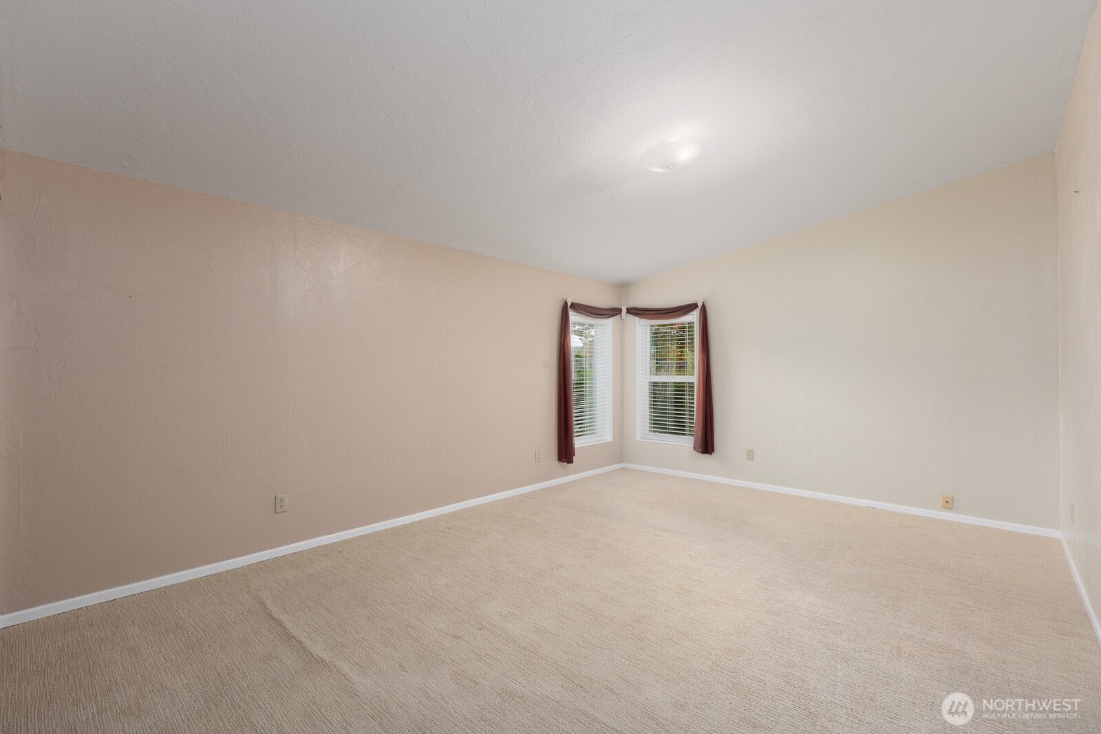 836 S Harman Way, Orting, WA 98360