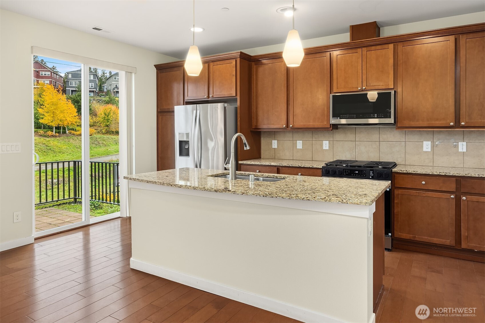 1247 NE Hickory Lane, Issaquah, WA 98029