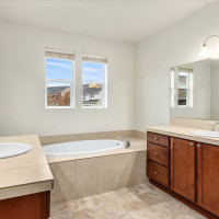 1247 NE Hickory Lane, Issaquah, WA 98029