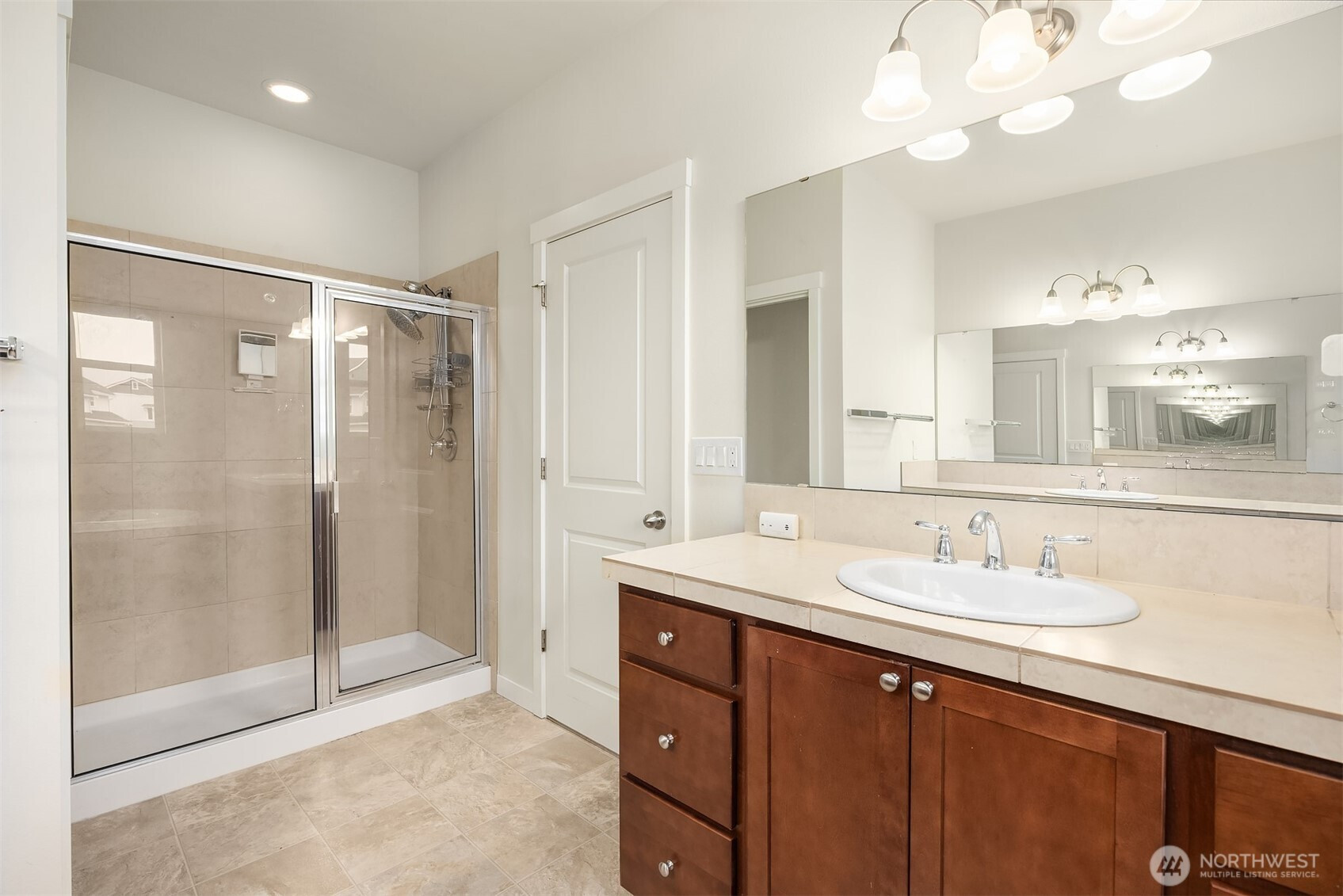 1247 NE Hickory Lane, Issaquah, WA 98029