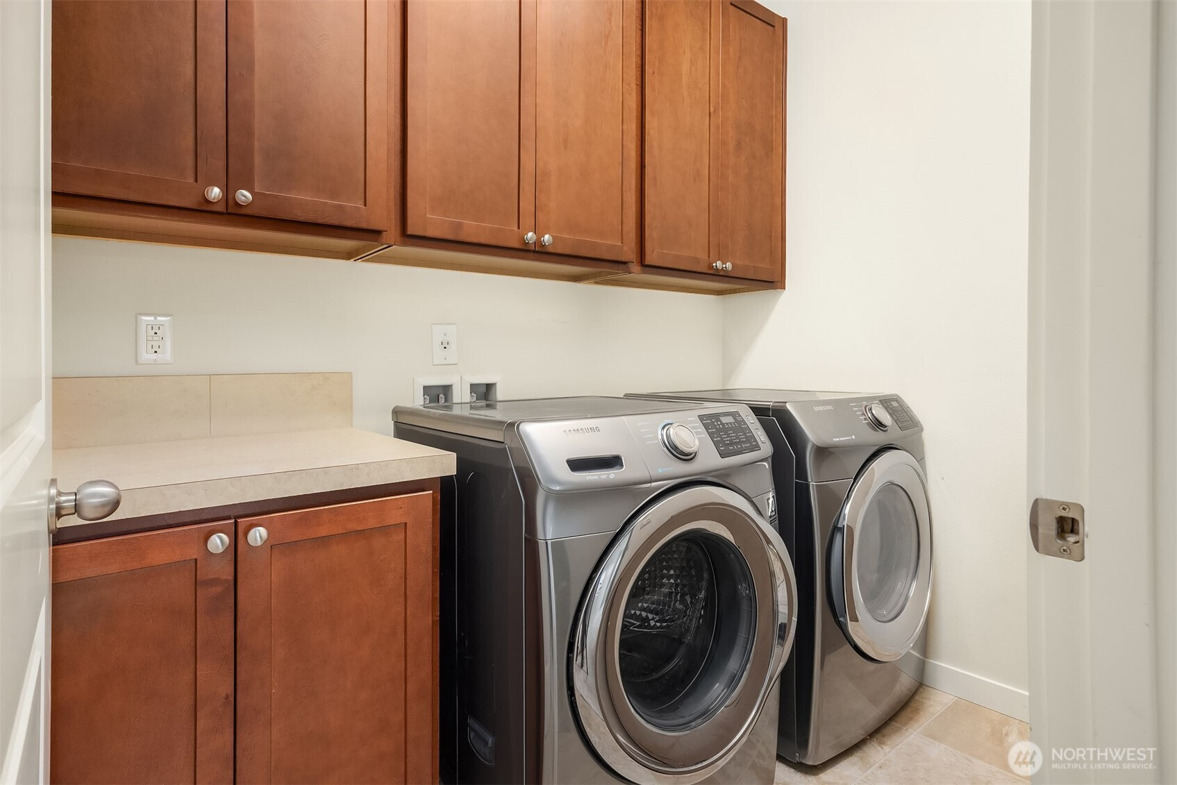 1247 NE Hickory Lane, Issaquah, WA 98029