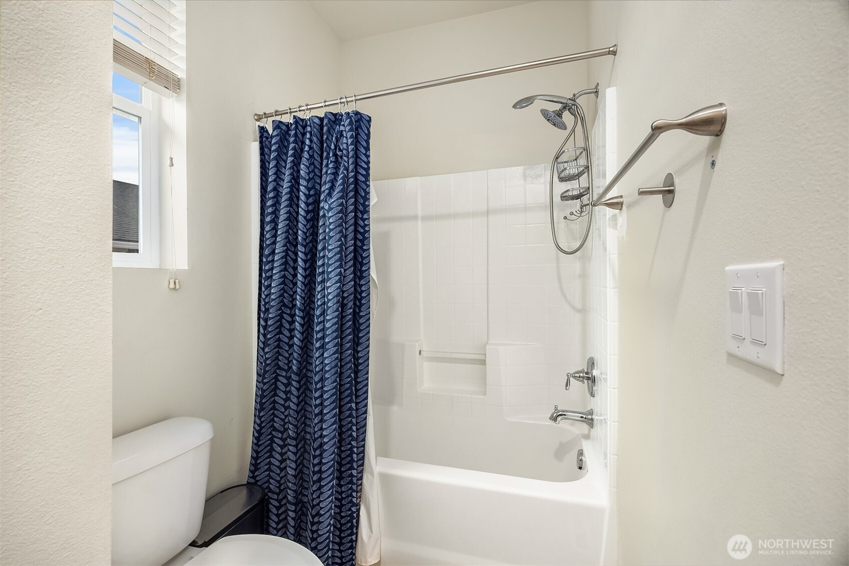 1247 NE Hickory Lane, Issaquah, WA 98029