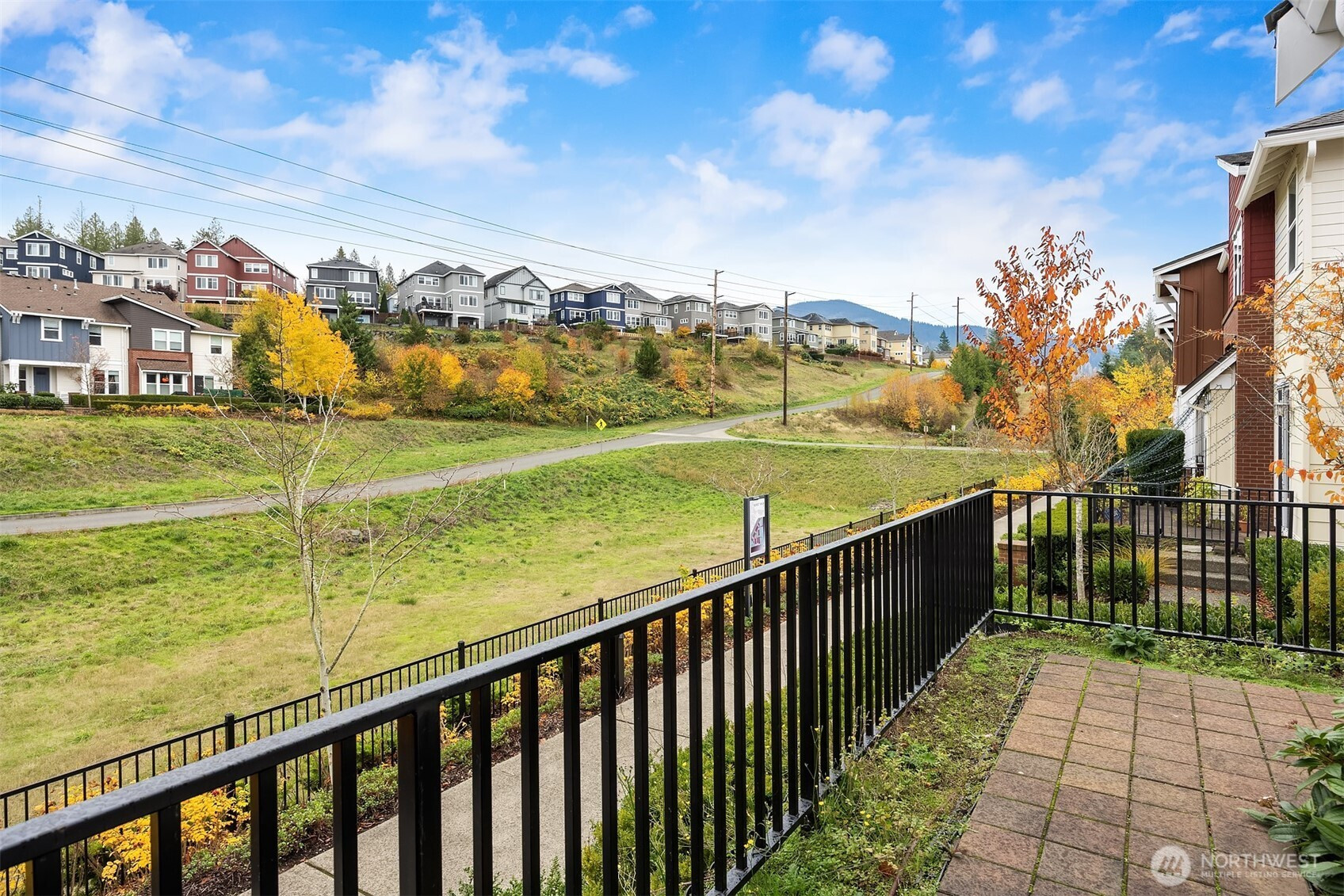 1247 NE Hickory Lane, Issaquah, WA 98029