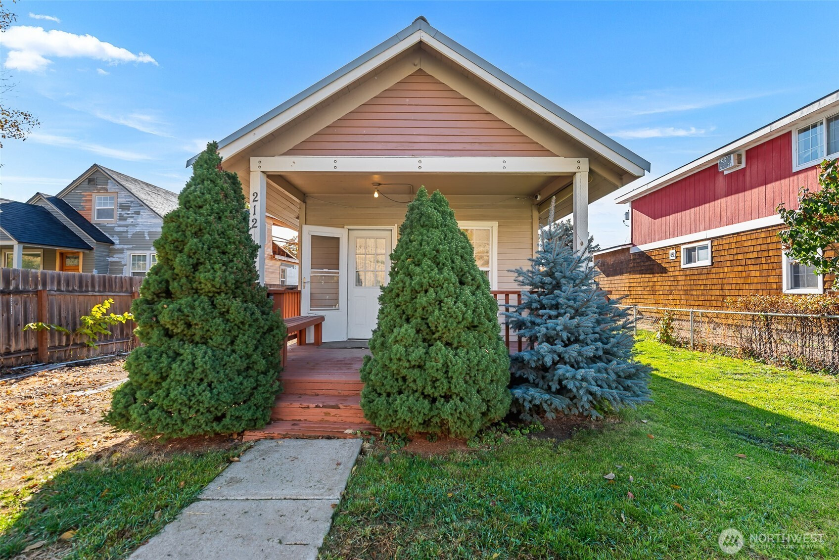 212 Riverside Drive, Cashmere, WA 98815