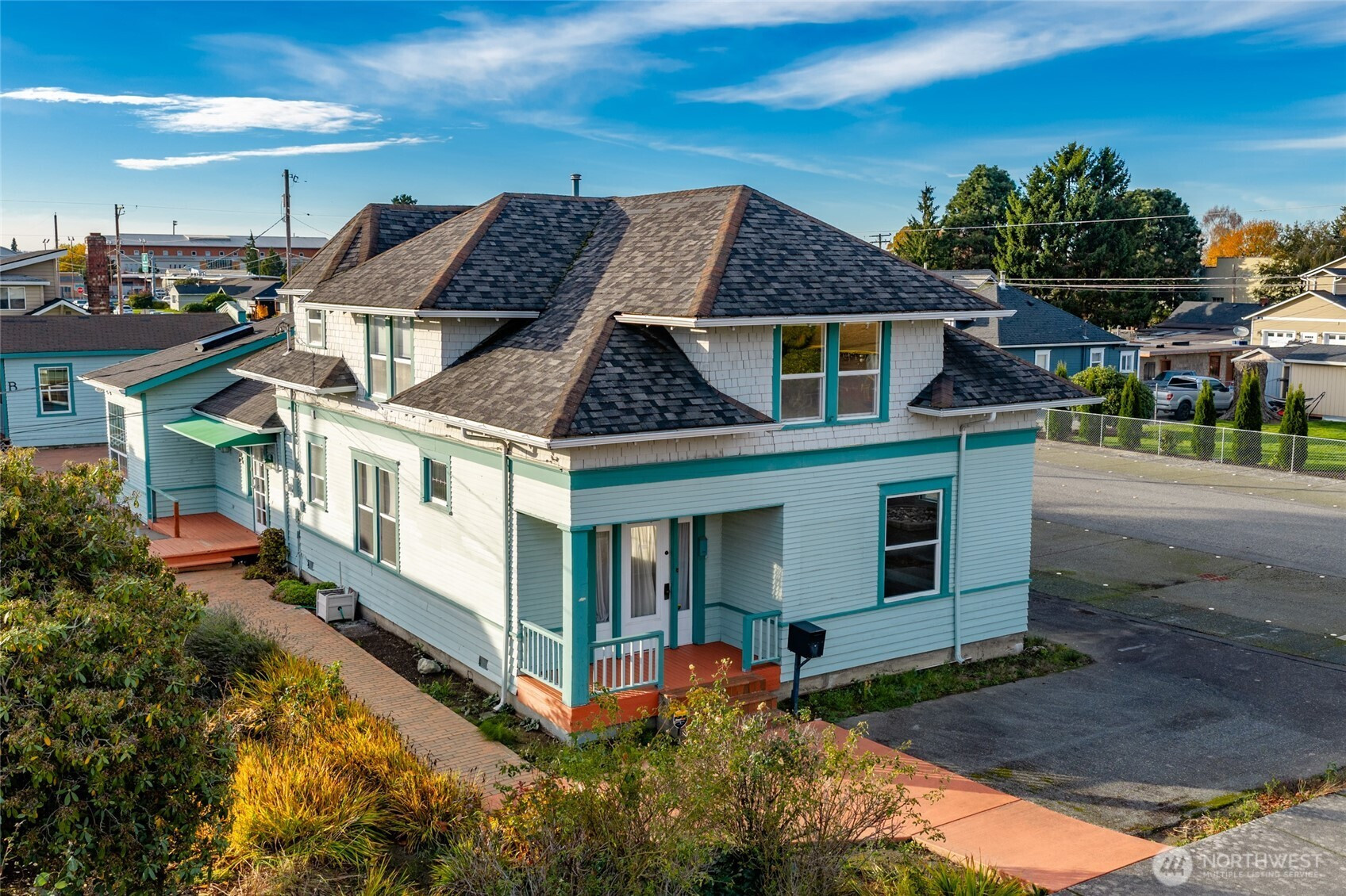 225 N Walnut Street, Burlington, WA 98233