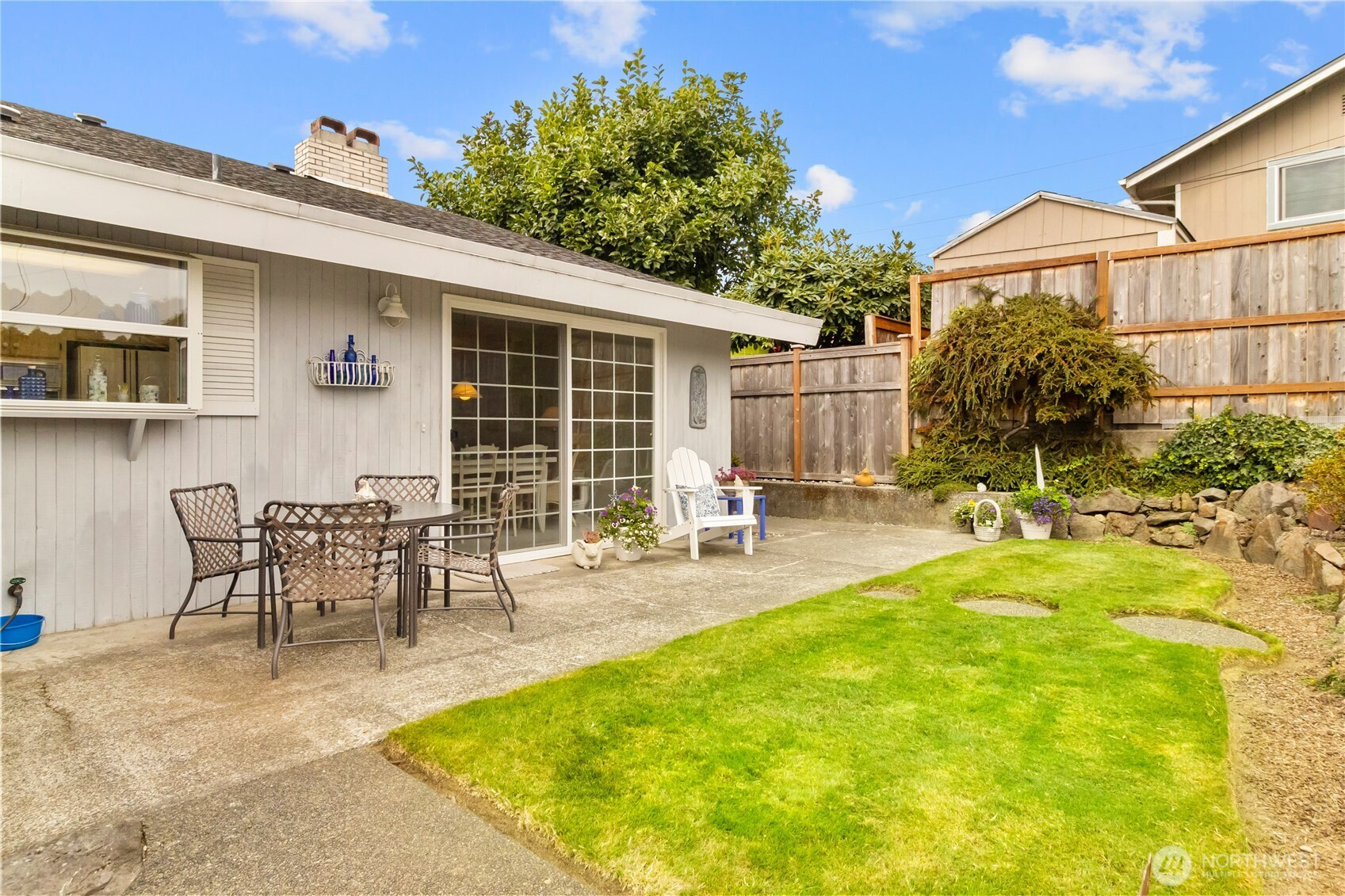 1463 N Winnifred Street, Tacoma, WA 98406